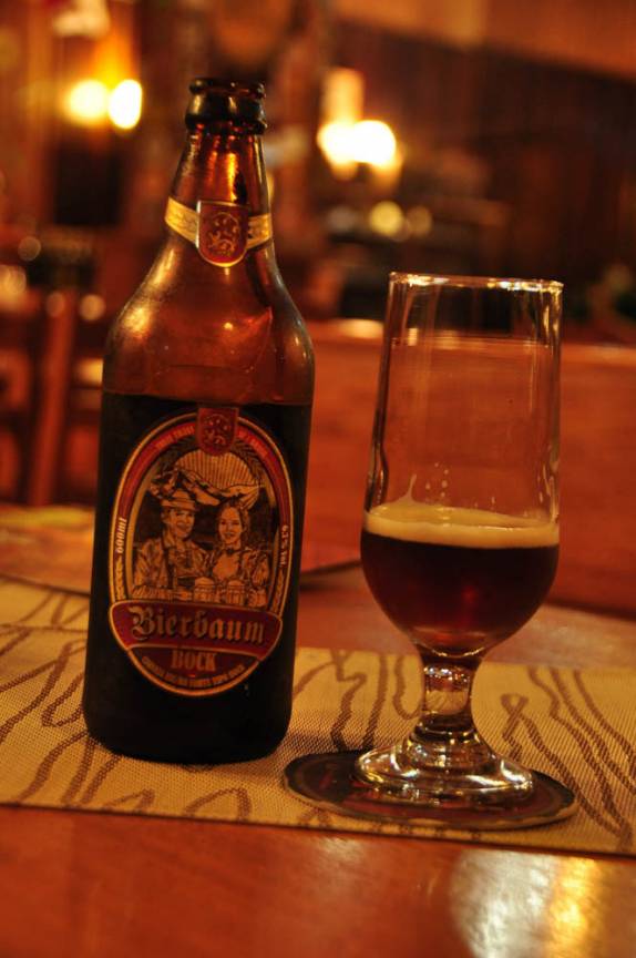 Uma deliciosa cerveja Bock, feita em Treze Tilias. Perfeito para o clima frio da cidade, em Santa Catarina